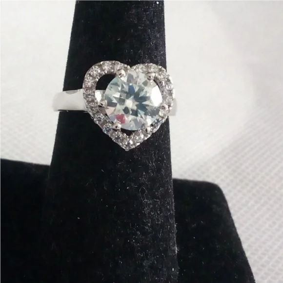 Heart Shaped Empire Set 2 Carat Moissanite Diamond Ring Size 6.5 925 SS - Picture 1 of 4